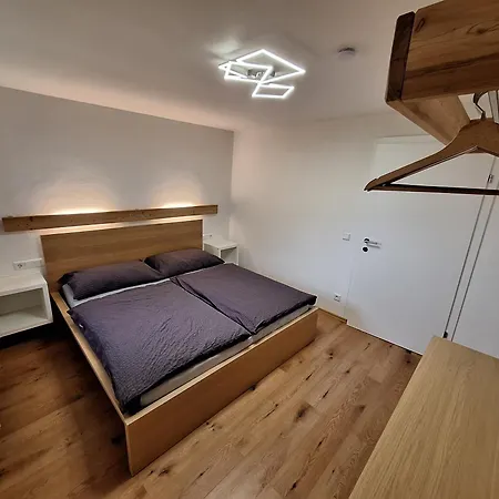 דירה Laerchenreith